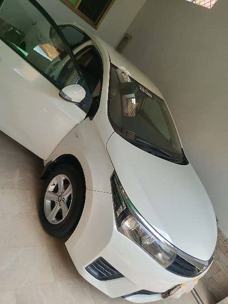 Toyota Corolla GLI 2015 (1300 CC) 3