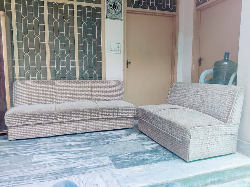 SOFA SET 3 SEATER & 2 SEATER 3