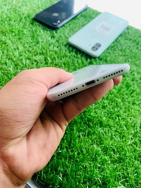 iPhoNe 8 PluS NoN PTA 2