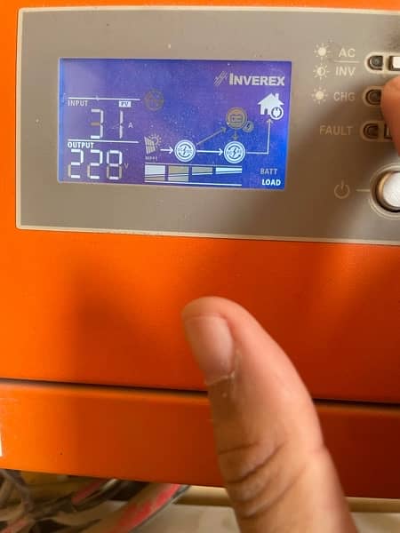 inverex 2.2Kw MPPT controller 1