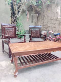 2 WOODEN CHAIRS & TABLE