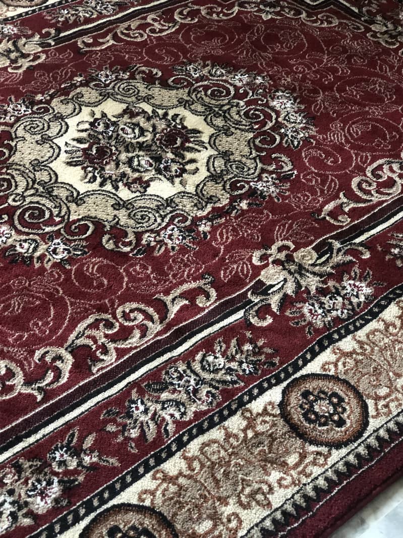 Venus Carpet Almost New Urgent Selling 7x10ft 1