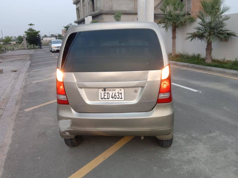 Suzuki Wagon R 2015 11