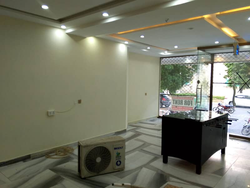 Commercial Floor near Talwar Chowk Bahria Town Lahore 3