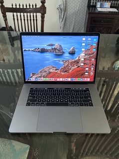 MacBook Pro 2017 0