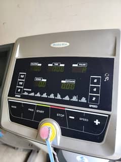 treadmils. (0309 5885468). electric running & jogging machines