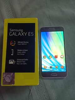 Samsung Galaxy E5 with box & Original panel