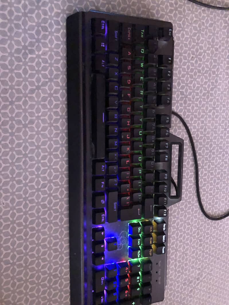 New rgb gaming keyboard fresh condition eith 10 mode of lights 2