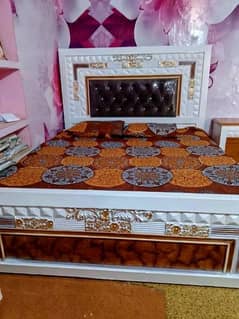 Bed with mattress, Dressing table