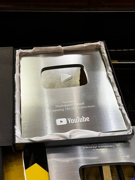 Youtube Play Button 1