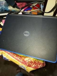 dell crome 4 gb ram 32 gb rom 5th genertion