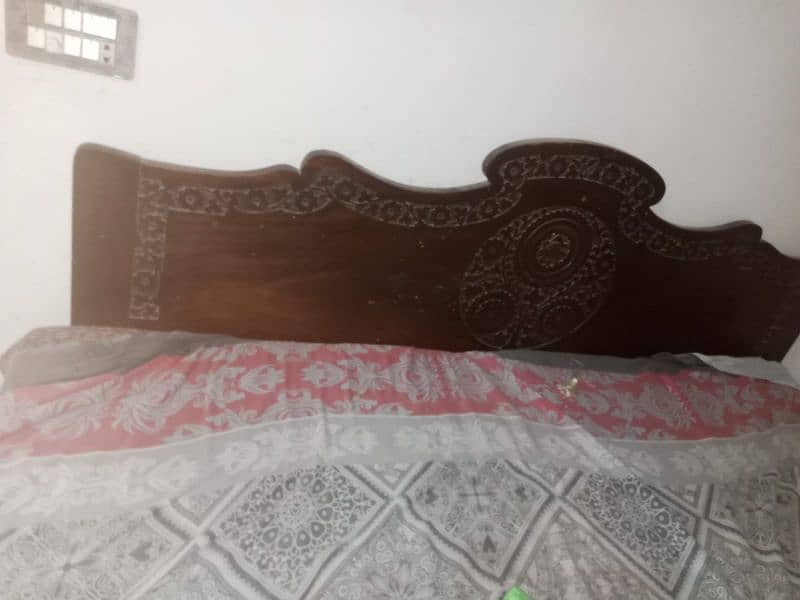 wodden bed with dressing 2