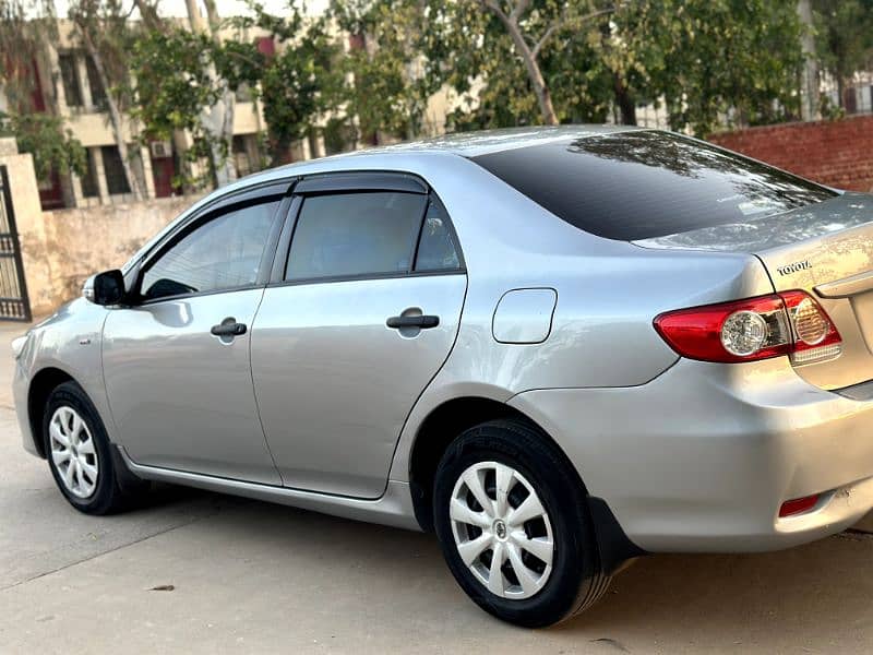 Toyota Corolla GLI 2012 6