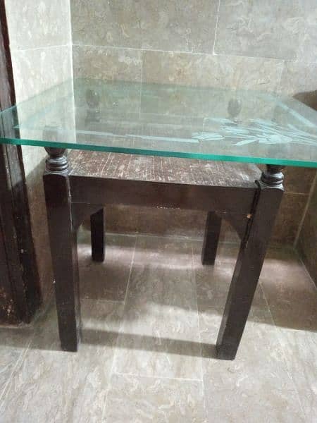 Dinning Table with 4 Chairs 1