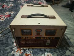 Stablizdr Mialano A50 5000 Watts (excellent condition)