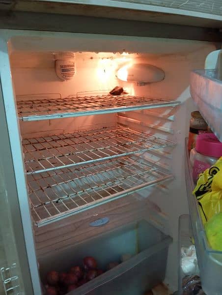 Refrigerator Haier for sale 5