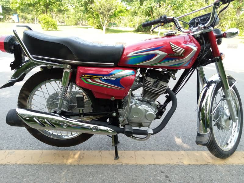 Honda CG 125 2022 | Red Colour | Golden Islamabad Number 1