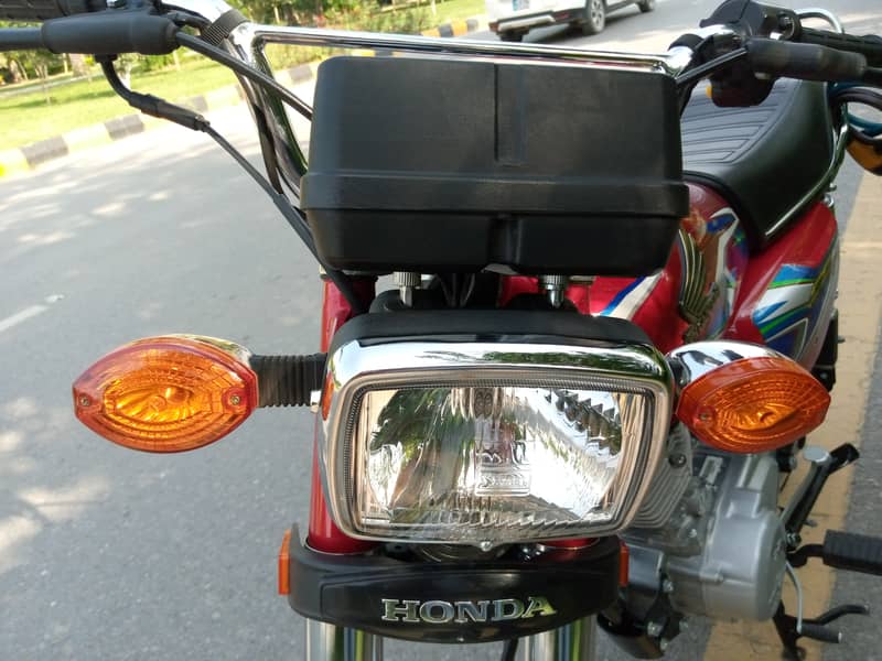 Honda CG 125 2022 | Red Colour | Golden Islamabad Number 10