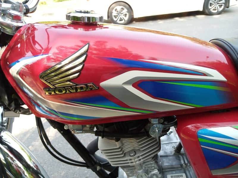 Honda CG 125 2022 | Red Colour | Golden Islamabad Number 2