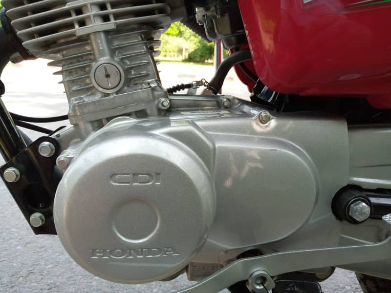 Honda CG 125 2022 | Red Colour | Golden Islamabad Number 8