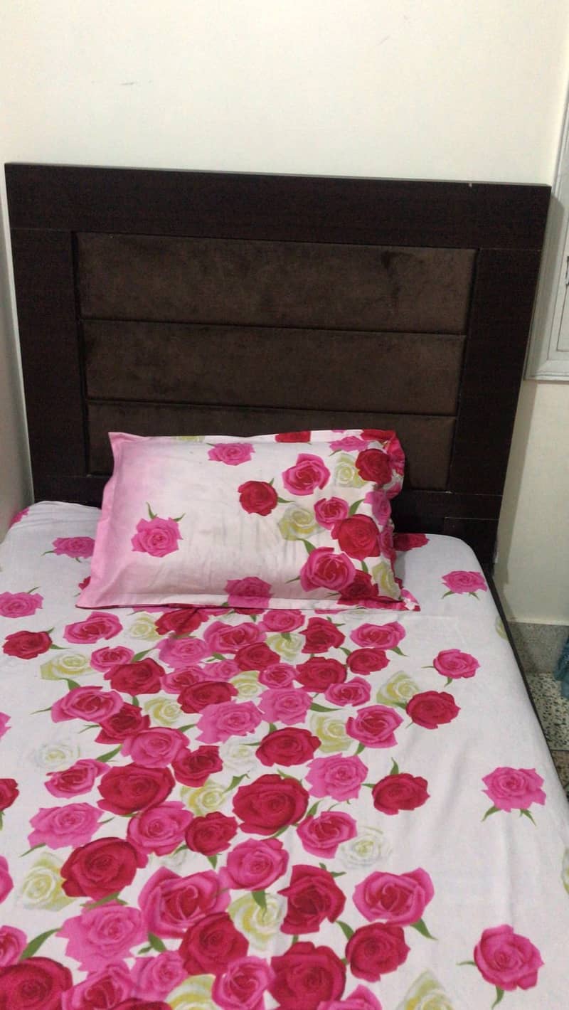 Single Velvet bed with matress. 1