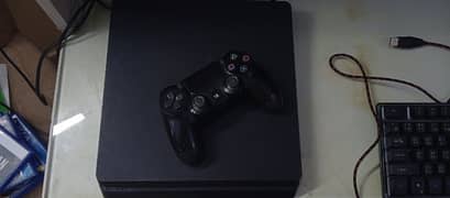 Playstation 4 slightly used in good condition 0