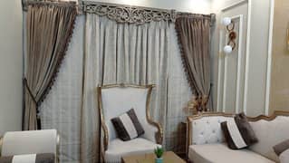 luxurious curtains and 1 center table for sale in reasonables price 0