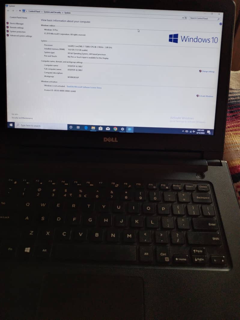 Dell vestro 14 3468 core i7,7th Gen 16gb ram,512 hdd with charger 0