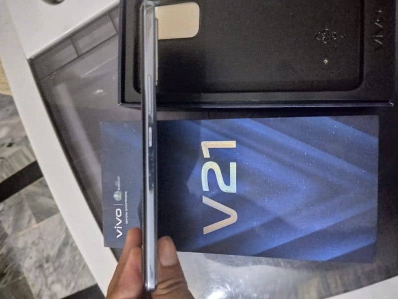 For Sale New Brand vivo21 1