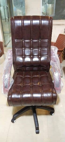 Exactive comfortable boss chairs 2