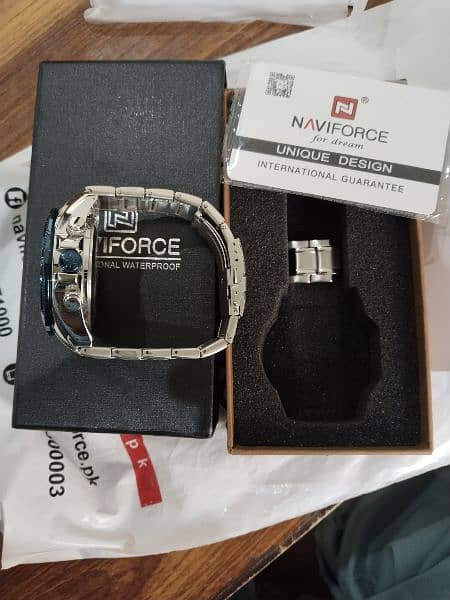 Naviforce watch 2