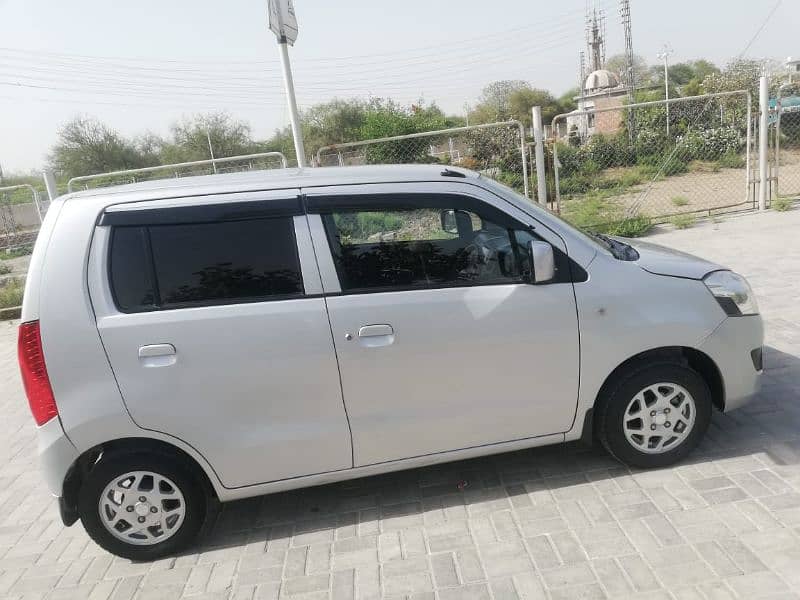 Suzuki Wagon R 2019 4