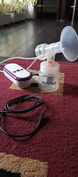 Tommee tippee Recahrable ELECTRIC Breasts pumps 3