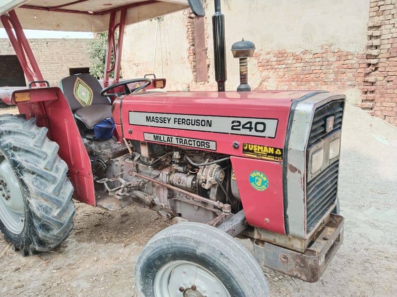 Massy Ferguson 240 tractor 1