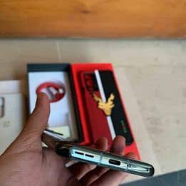 OnePlus 9 pro Complete Box. . . 1