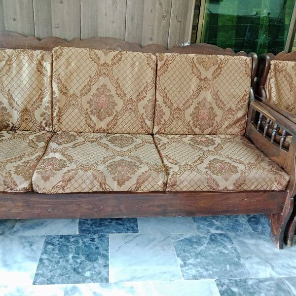 wooden sofa urgent sale 1