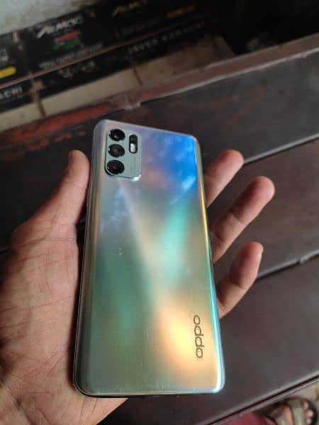 Oppo Reno 6.8/128 1