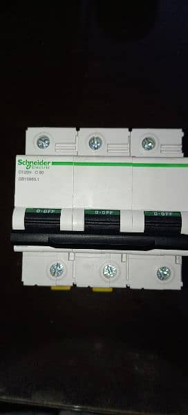 Schneider Electric breaker made in France 80A 0