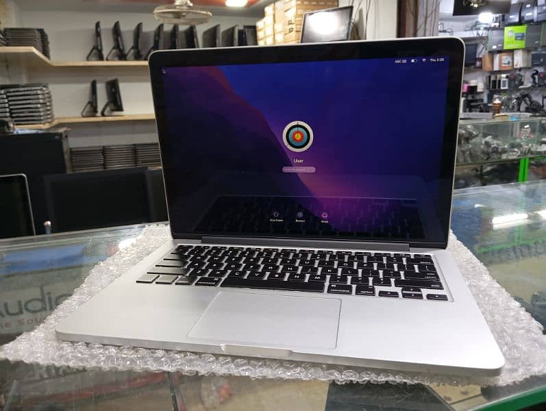 MacBook pro 2015 13" i7 /16/256 1