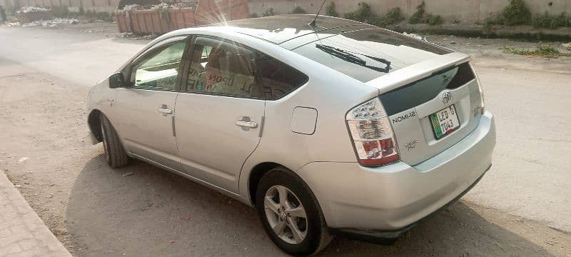 Toyota Prius S 2008 /2013 1.5( Home use car in Excellent condition ) 12