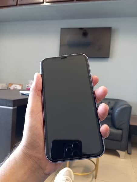 iphone 11 128GB PTA approved 6