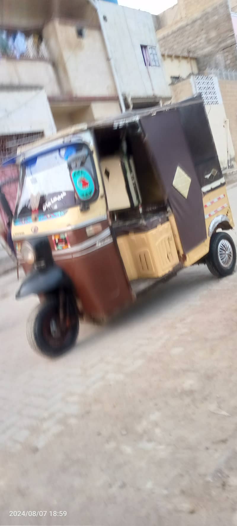 SazGar-2014,Disc-Brake,LPG-Gas-PetRoL Rickshaw,DarwaZy Lagay hwy hn 8