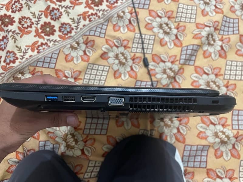 Toshiba Satellite 4GB - 500GB hard disk 10/10 7