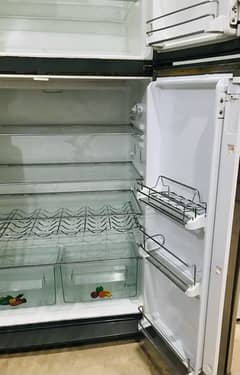 4 door refrigerator in god condition