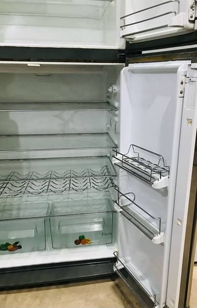 4 door refrigerator in god condition 0