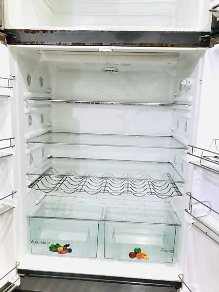 4 door refrigerator in god condition 1