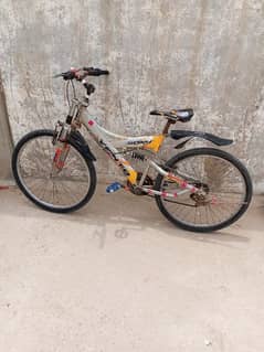 The cycle is in little use but is in very good condition