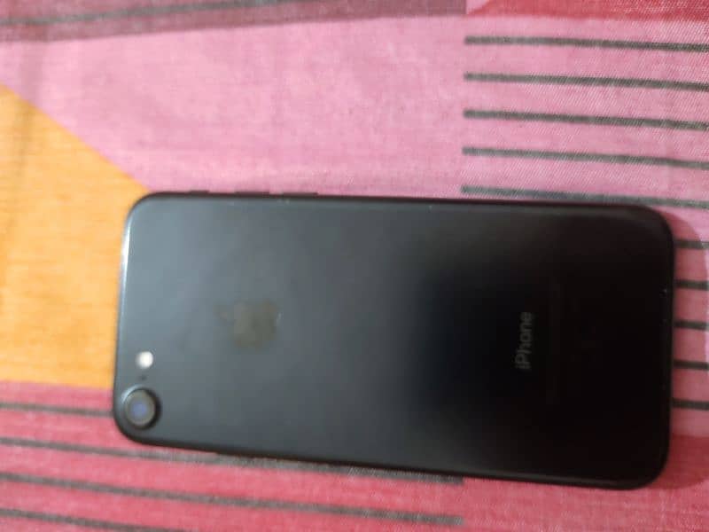 iphone 7 | 128gb| good condition | 63% battery health 7