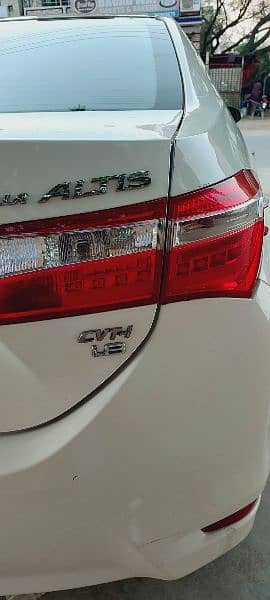 Toyota Corolla Altis Grande 2017 0