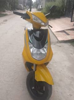 YJ Scooty 0